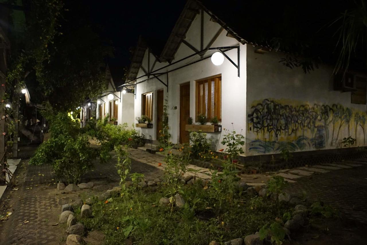 Dao Hoa Vang Villa Cam Ranh Exterior foto