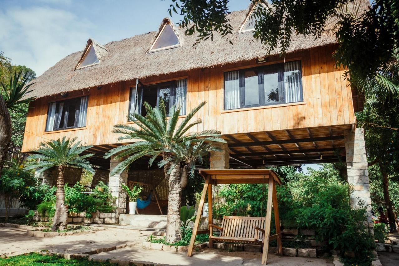 Dao Hoa Vang Villa Cam Ranh Exterior foto